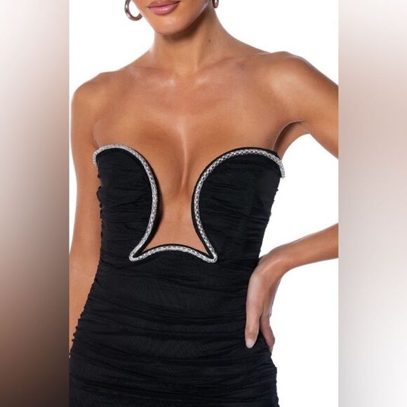 AKIRA EVERYONE WANTS HER STRAPLESS MINI DRESS IN BLK NWT LG - Picture 3 of 13